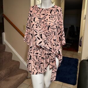 26- Floral Peek a Boo Floral Top